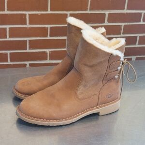 UGG Naiyah Womens Short Boots